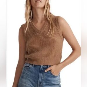 Madewell Fineloft Shrunken Sweater Vest in Brown